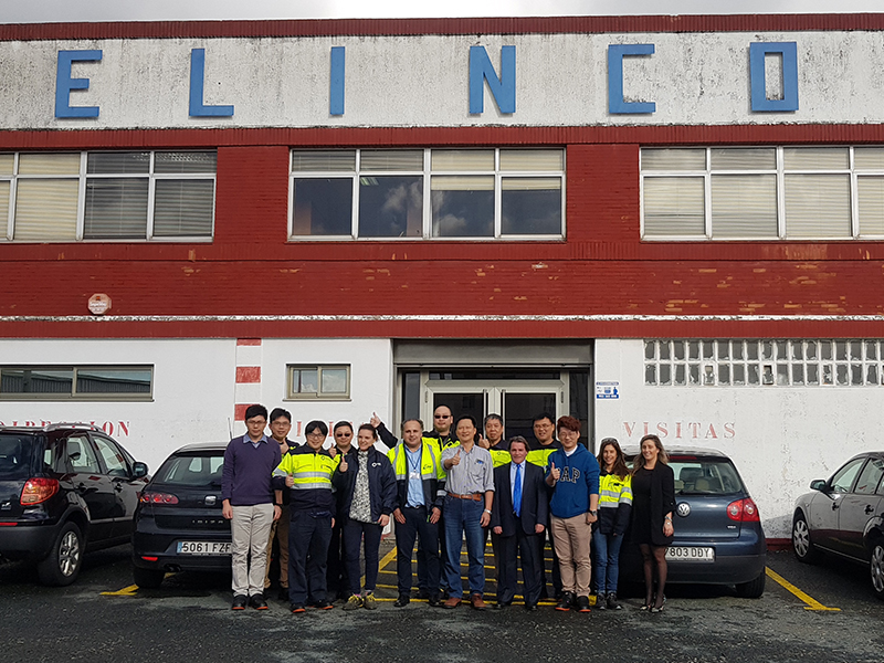 An training class for installation of electrical parts (group photo of the training)