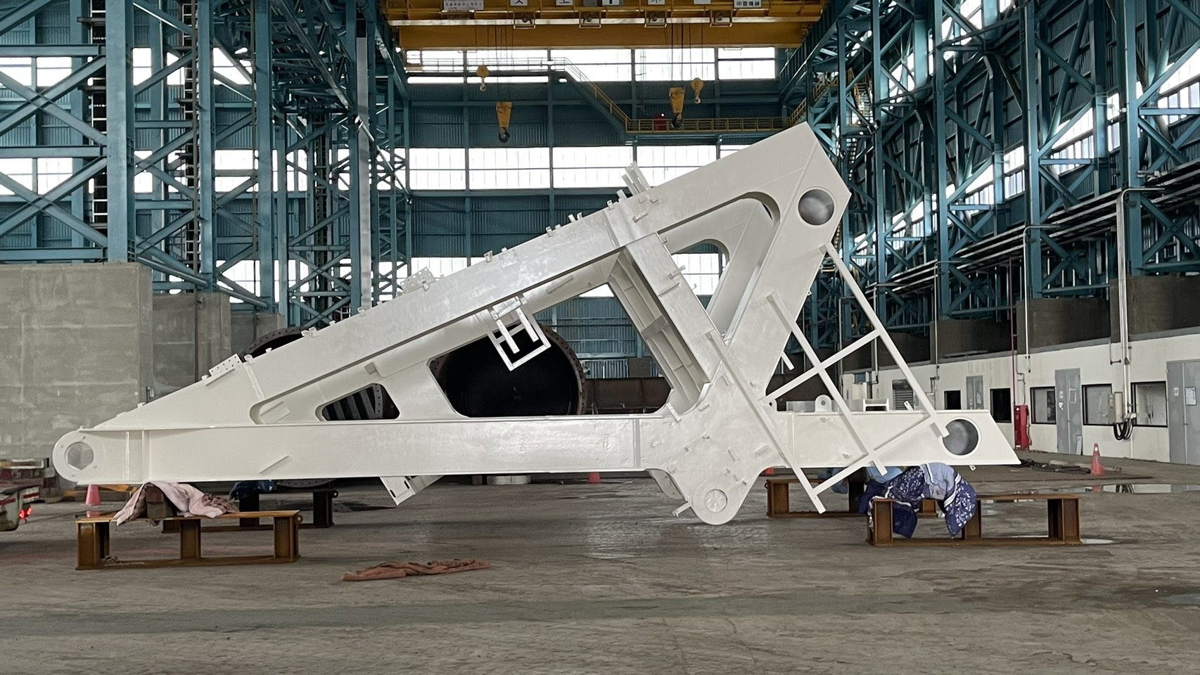 連續卸船機零組件塗裝